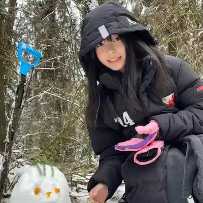 黄莉颖